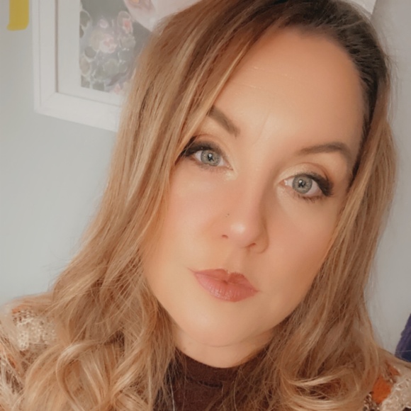 Meet your Posher, Lindsay - Picture 1 of 1